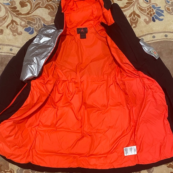Jordan Puffer Coat - Picture 6 of 9